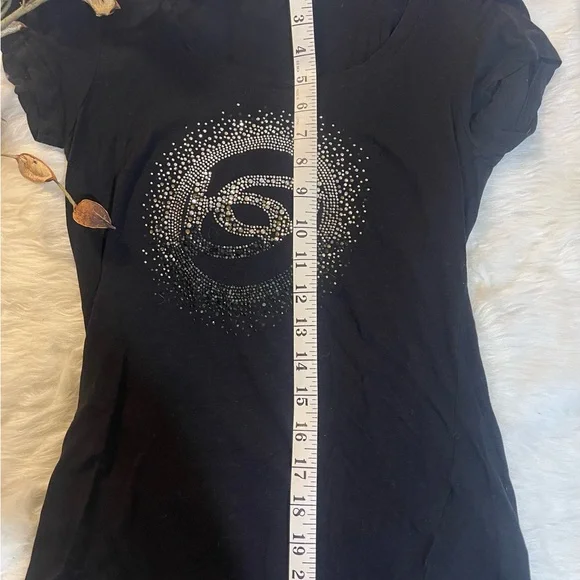 Bebe Black Tee with Silver Design - Picture 2 of 3